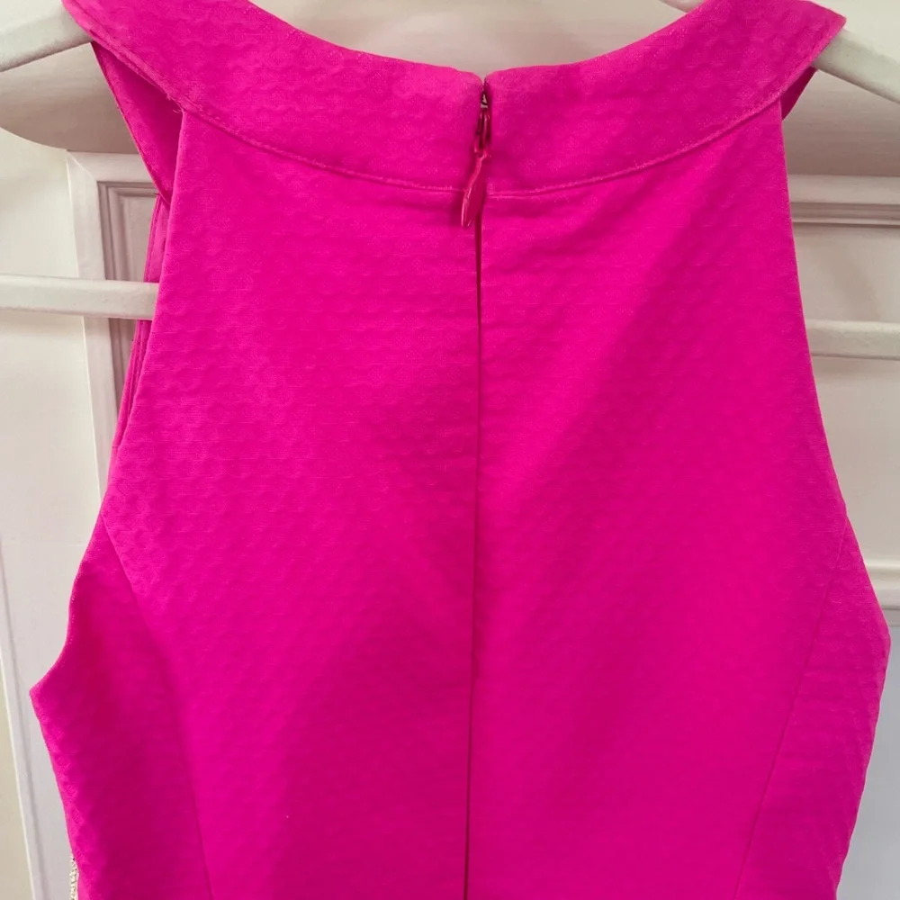 VGC Lilly Ashlyn Shift Dress. Size 2 Magenta Gold.ππ - Picture 9 of 17